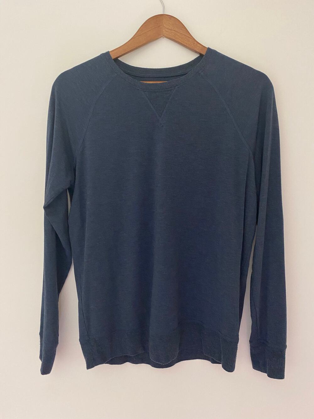 Tommy John Super Soft Women’s Lounge Sleepwear Top Navy Blue Long Sleeve EUC M